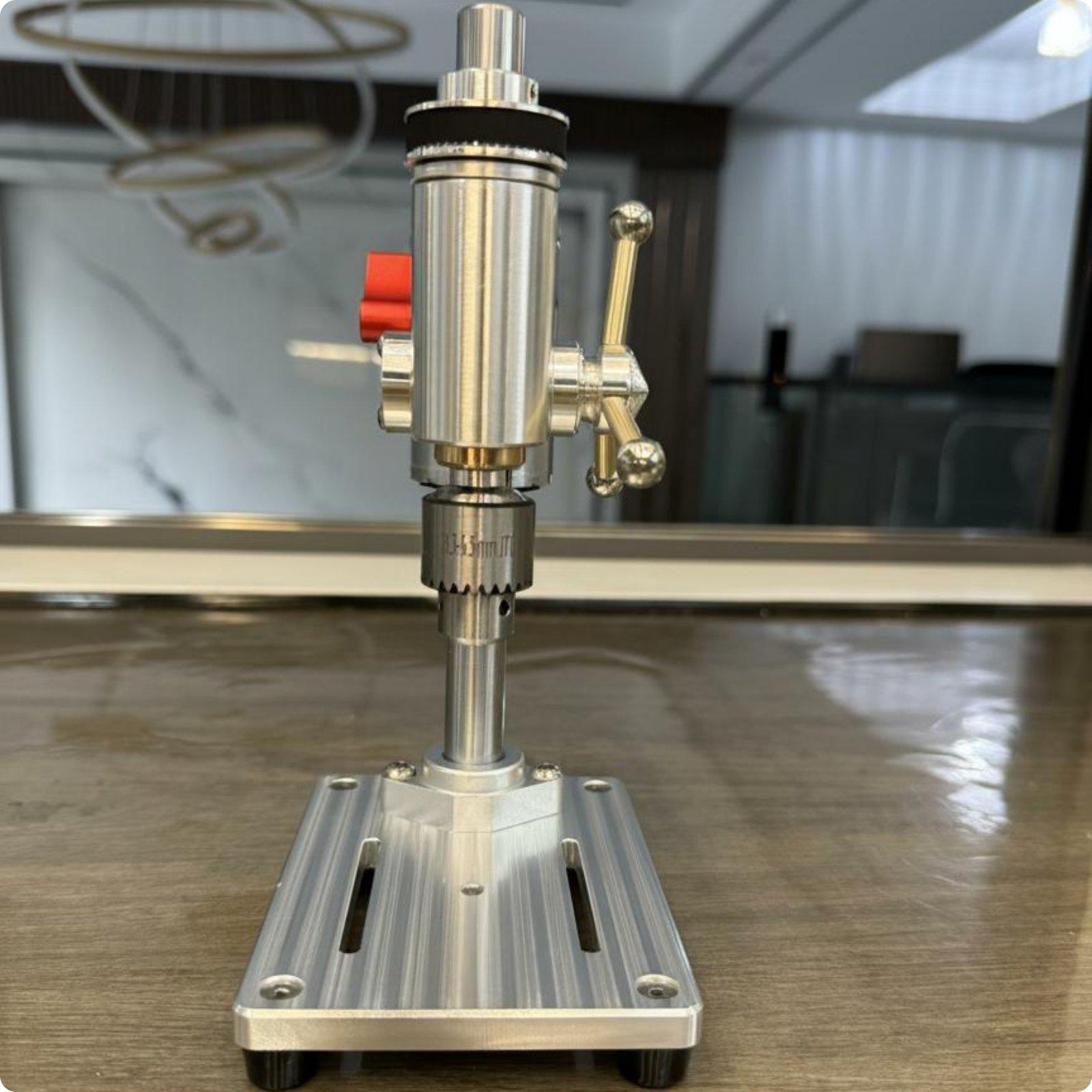 Precyzyjna wiertarka stołowa o – Drill Press Bench recenzja i cena
